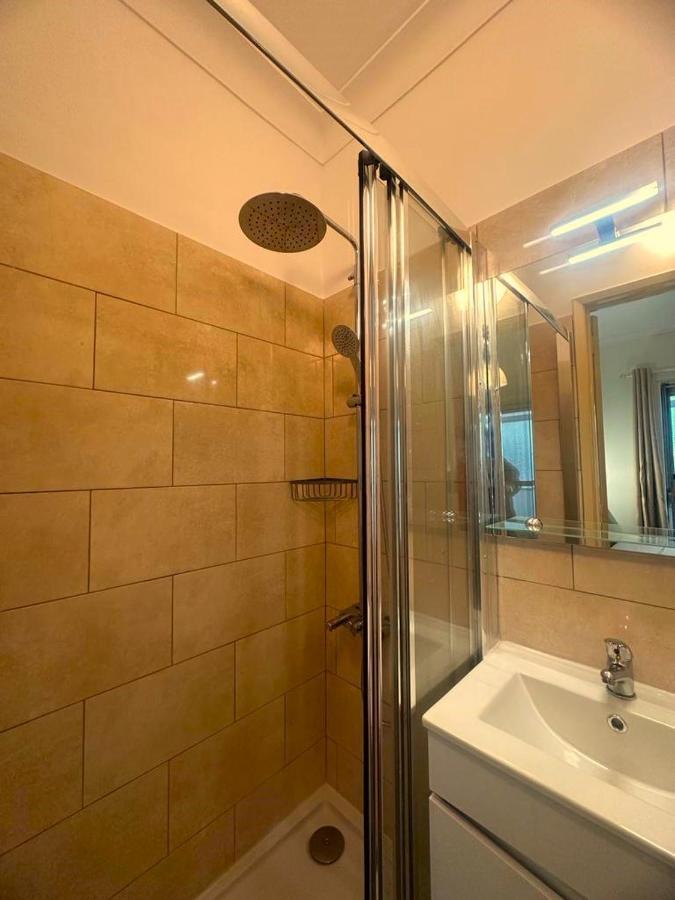 Lisabonna Guest House أمادورا المظهر الخارجي الصورة