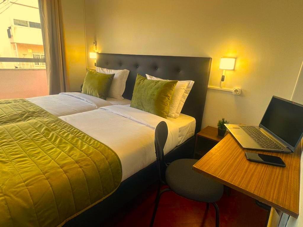 Lisabonna Guest House أمادورا المظهر الخارجي الصورة