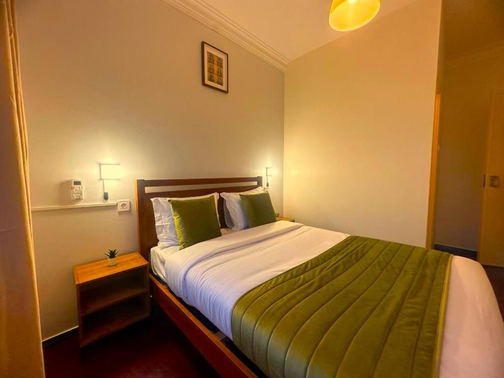 Lisabonna Guest House أمادورا المظهر الخارجي الصورة