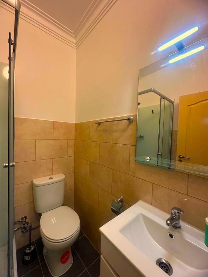 Lisabonna Guest House أمادورا المظهر الخارجي الصورة